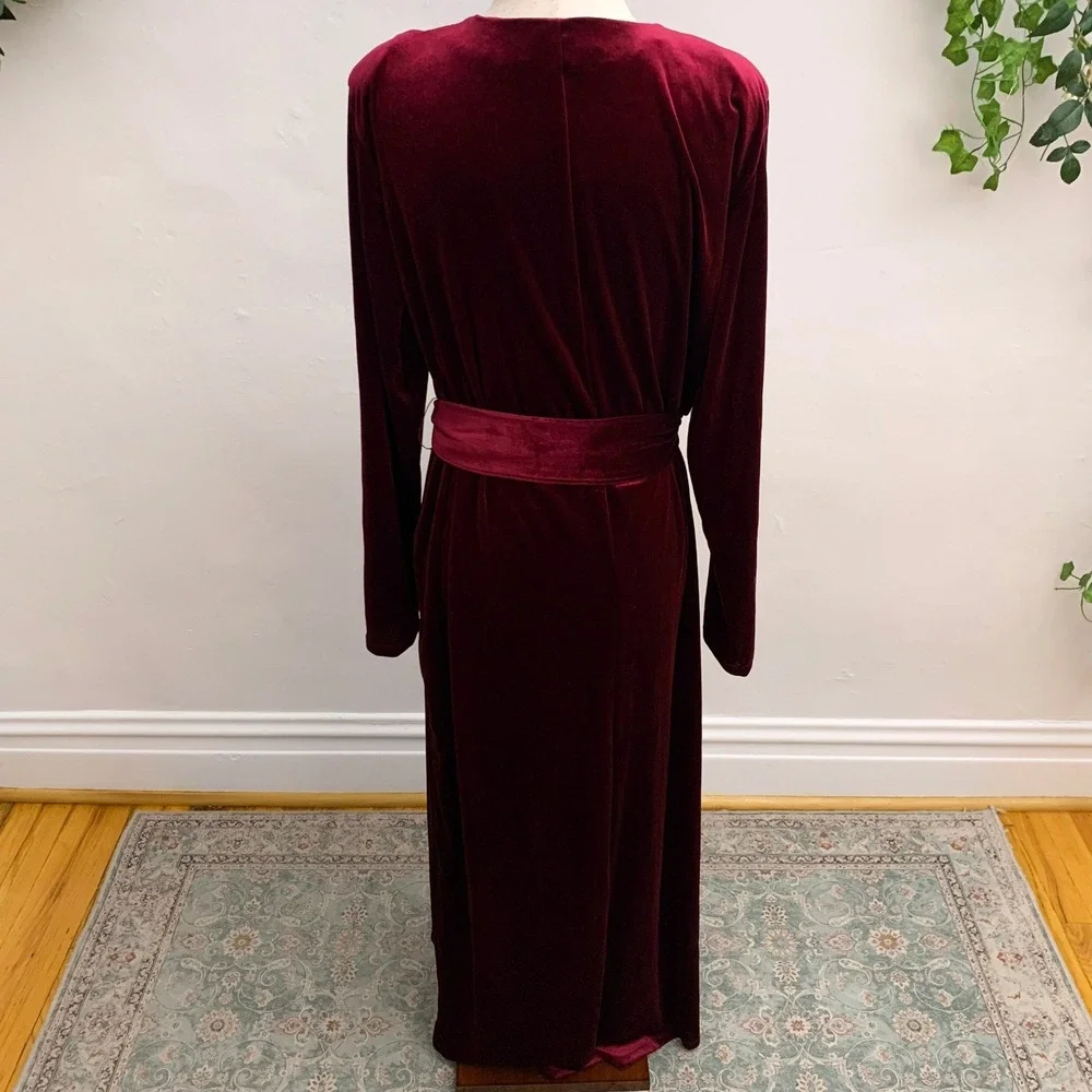 Eloquii Red Velvet Wrap Dress‎ - Picture 4 of 10